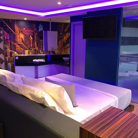 Motel Avenue Валонгу Экстерьер фото